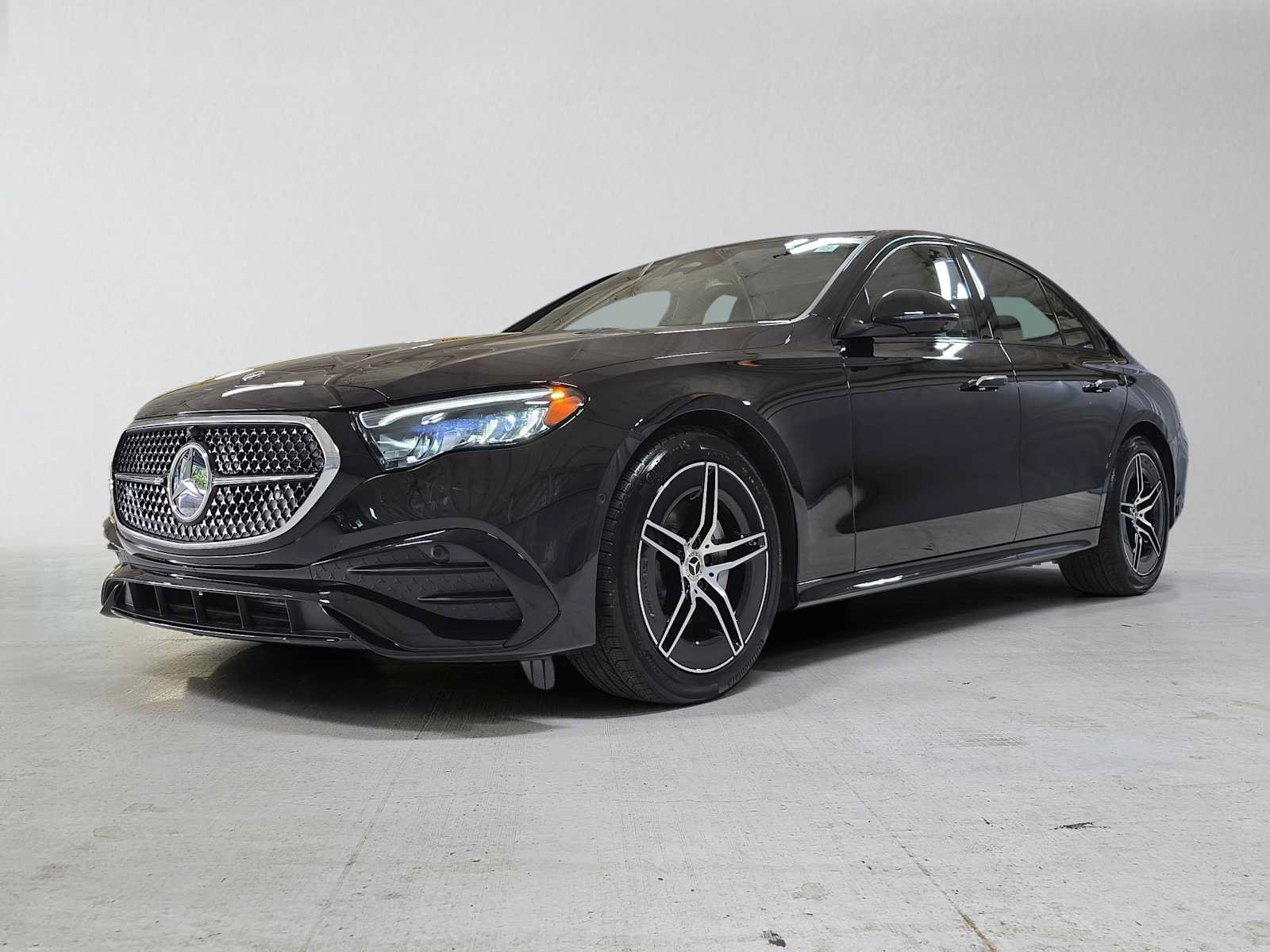 Used 2026 Mercedes-Benz E 350 4MATIC Sedan image 7
