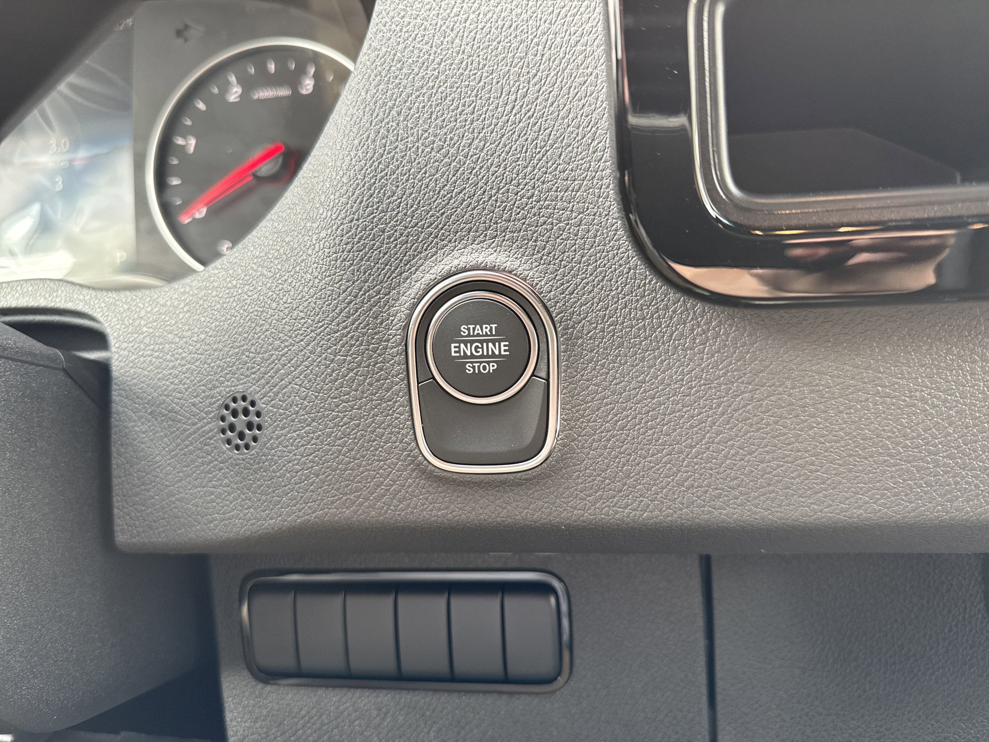 New 2025 Mercedes-Benz Sprinter 2500 image 18