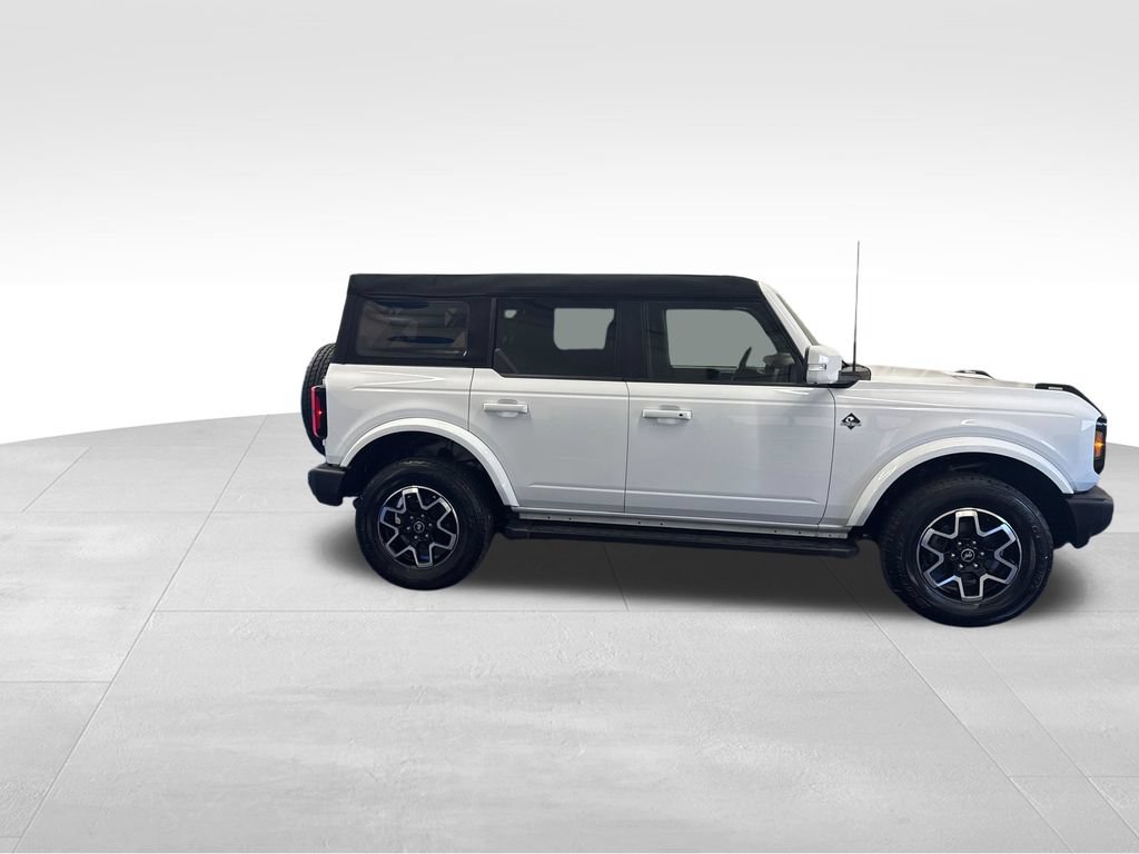Used 2024 Ford Bronco Outer Banks AWD/4WD image 6