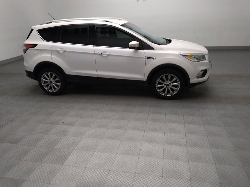 Used 2017 Ford Escape Titanium FWD image 11