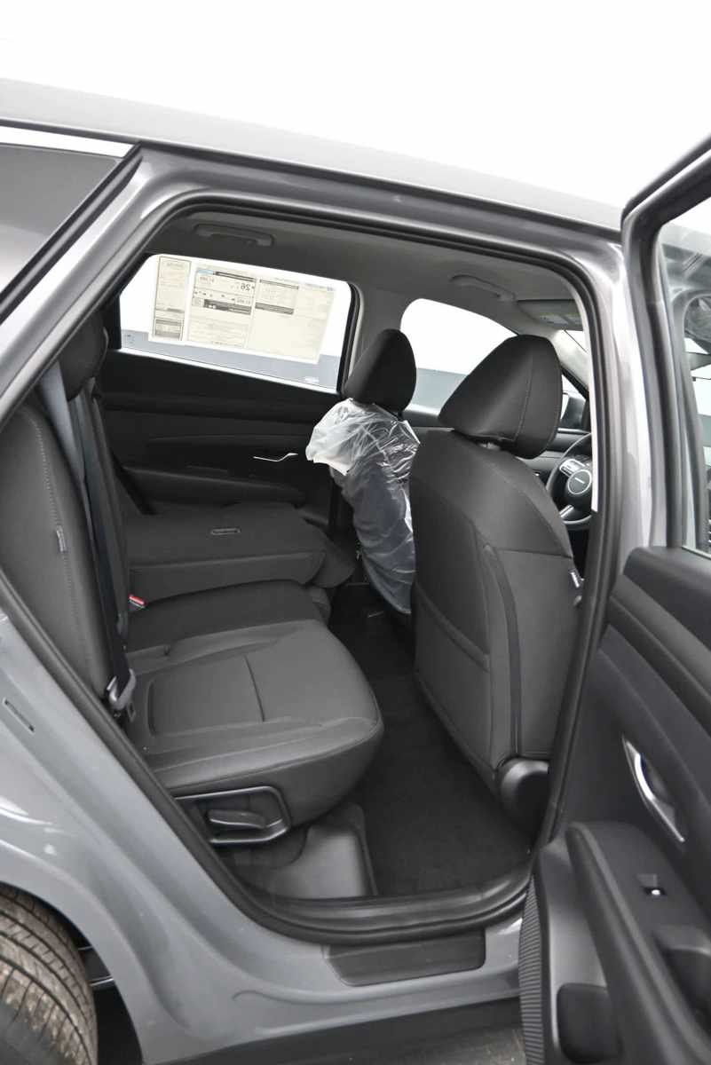 New 2026 Hyundai Tucson SE AWD/4WD image 12