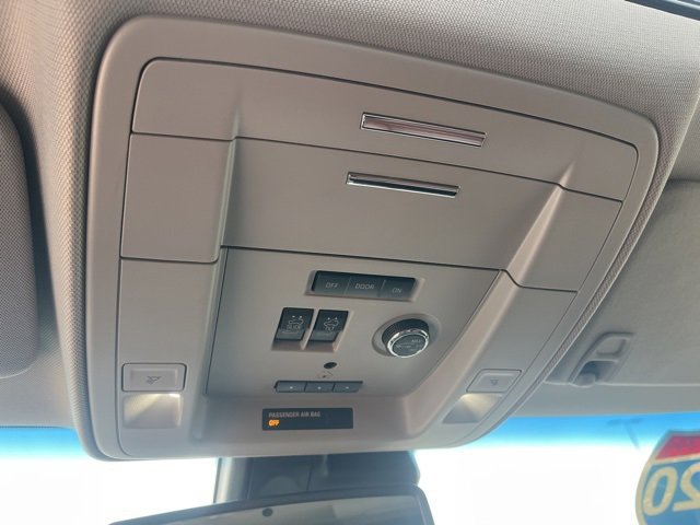 Used 2020 Chevrolet Tahoe Premier w/ Premier Plus Edition image 33