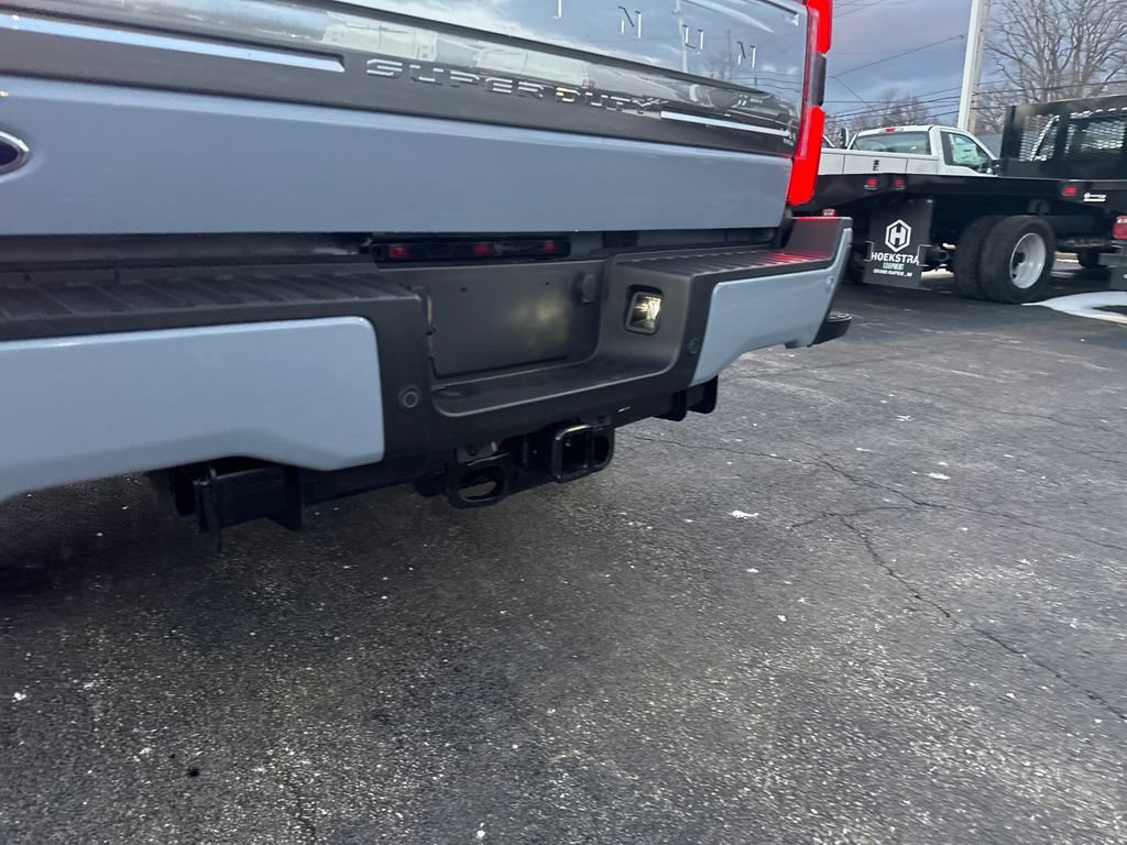 Used 2025 Ford F350 Platinum w/ Platinum Plus Package image 11