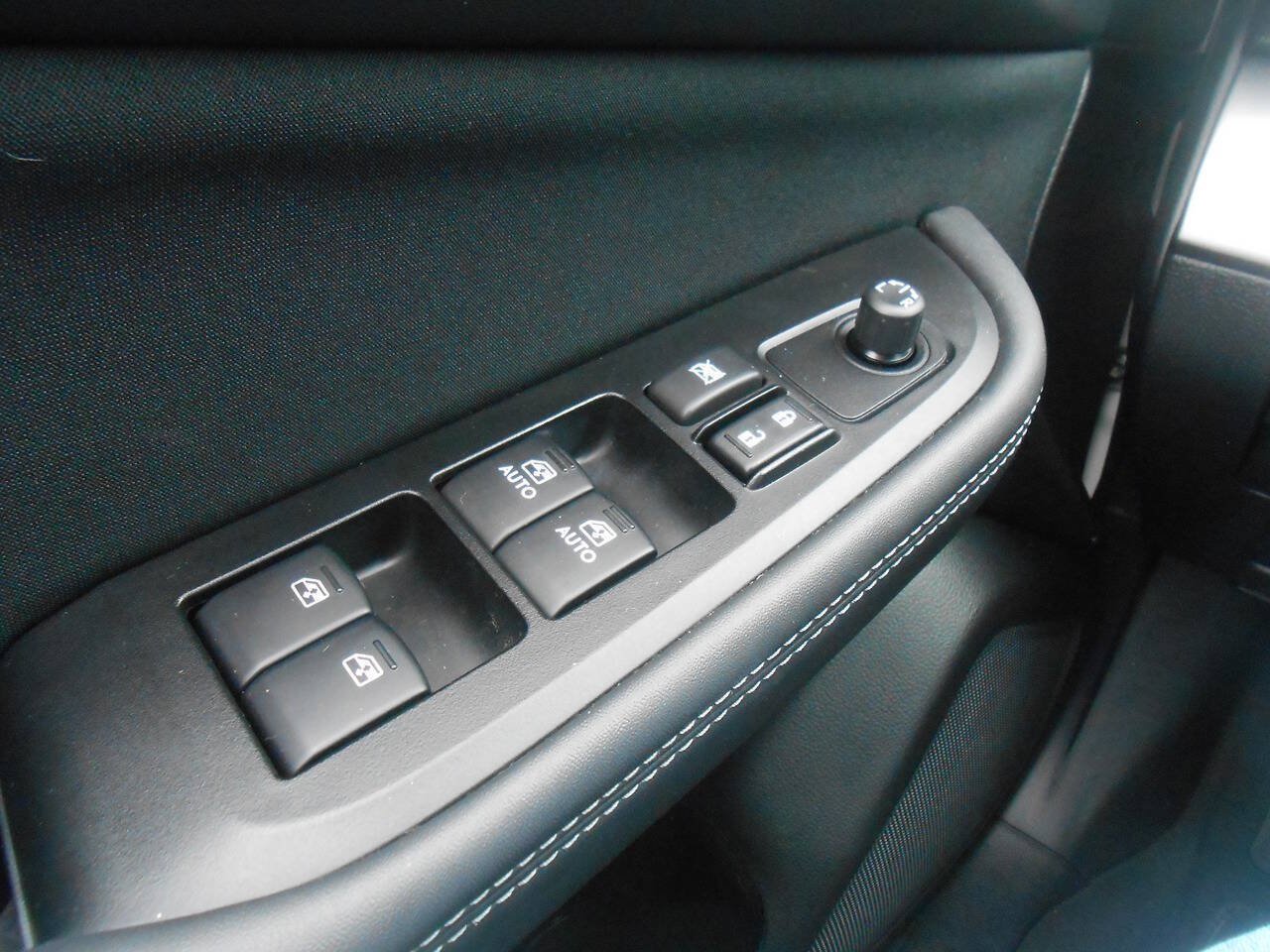 Used 2019 Subaru Legacy 2.5i Premium AWD/4WD image 18