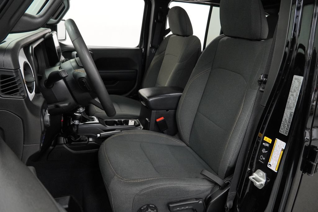 Used 2024 Jeep Wrangler Unlimited AWD/4WD image 22