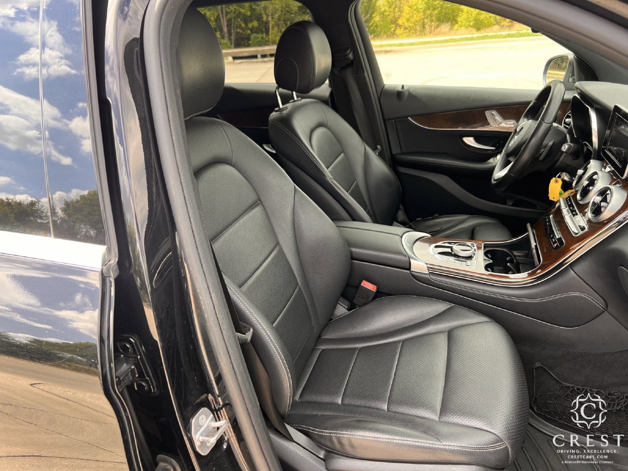 Used 2018 Mercedes-Benz GLC 300 4MATIC image 24