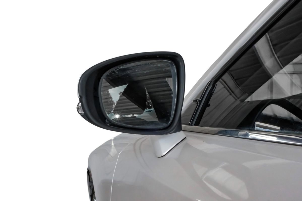Used 2016 Lexus IS 200t RWD image 39