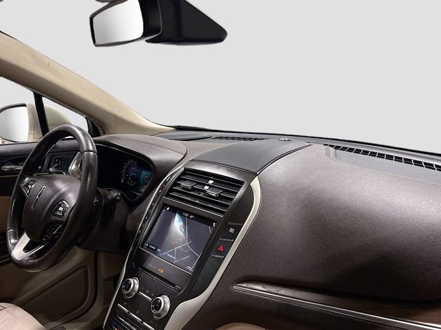Used 2017 Lincoln MKC Reserve w/ Lincoln MKC Climate Package image 32