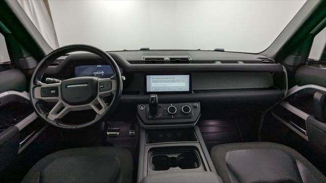 Used 2020 Land Rover Defender 110 SE AWD/4WD image 24