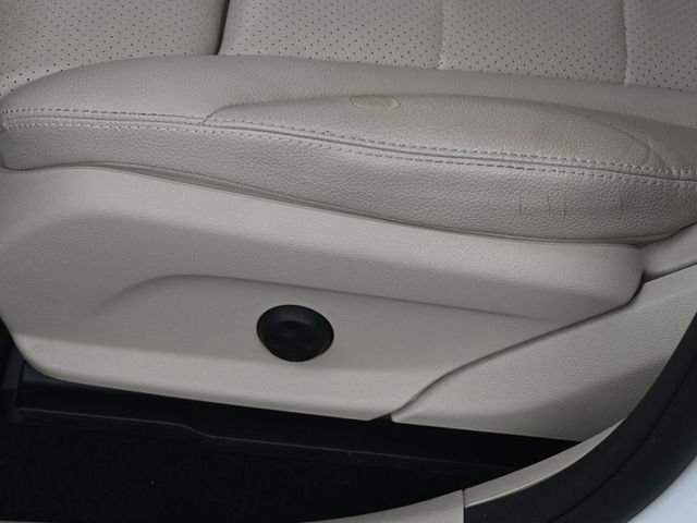 Used 2017 Mercedes-Benz GLC 300 4MATIC image 11