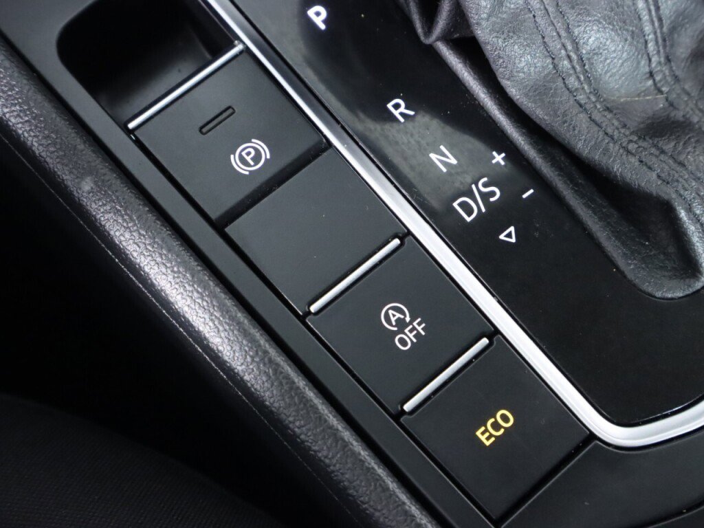 Used 2019 Volkswagen Jetta S image 22