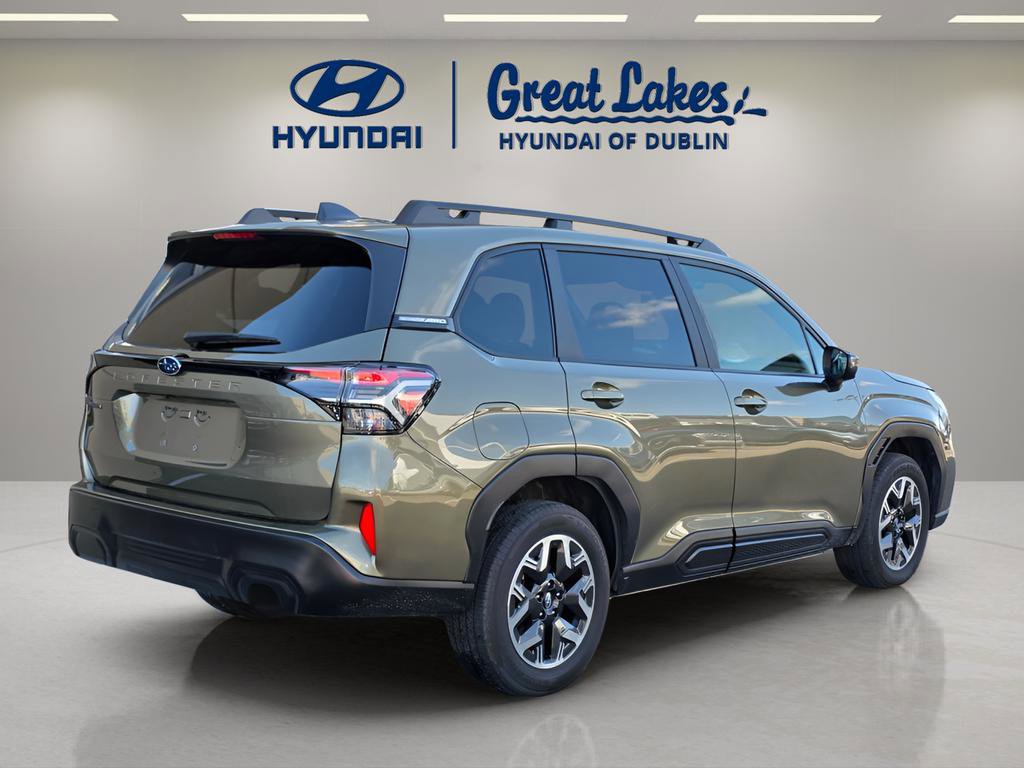 Used 2025 Subaru Forester Premium w/ Convenience Package #1 image 5