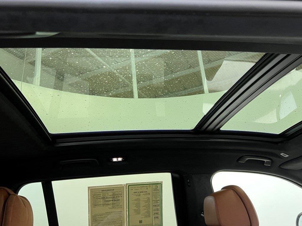 Used 2023 BMW X7 M60i w/ Executive Package image 19