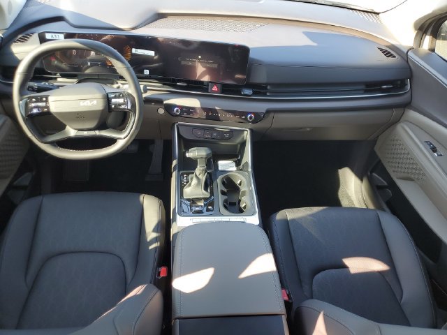 New 2027 Kia Carnival EX FWD image 21