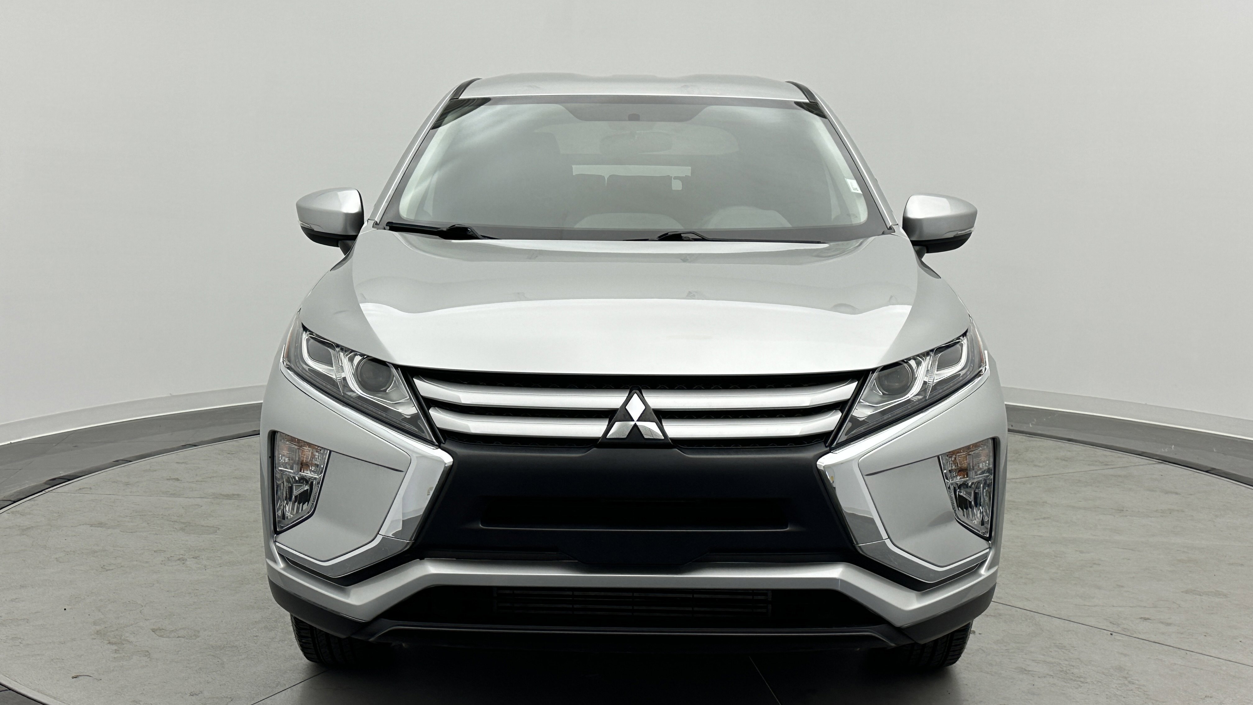 Used 2019 Mitsubishi Eclipse Cross ES AWD/4WD image 2