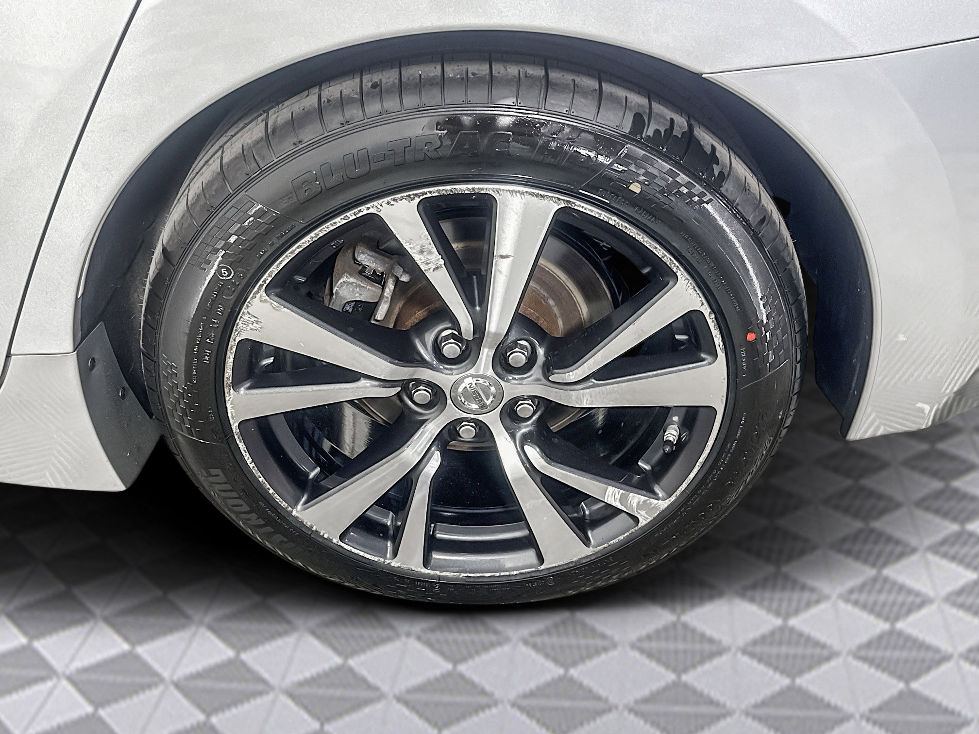 Used 2017 Nissan Maxima 3.5 S image 32