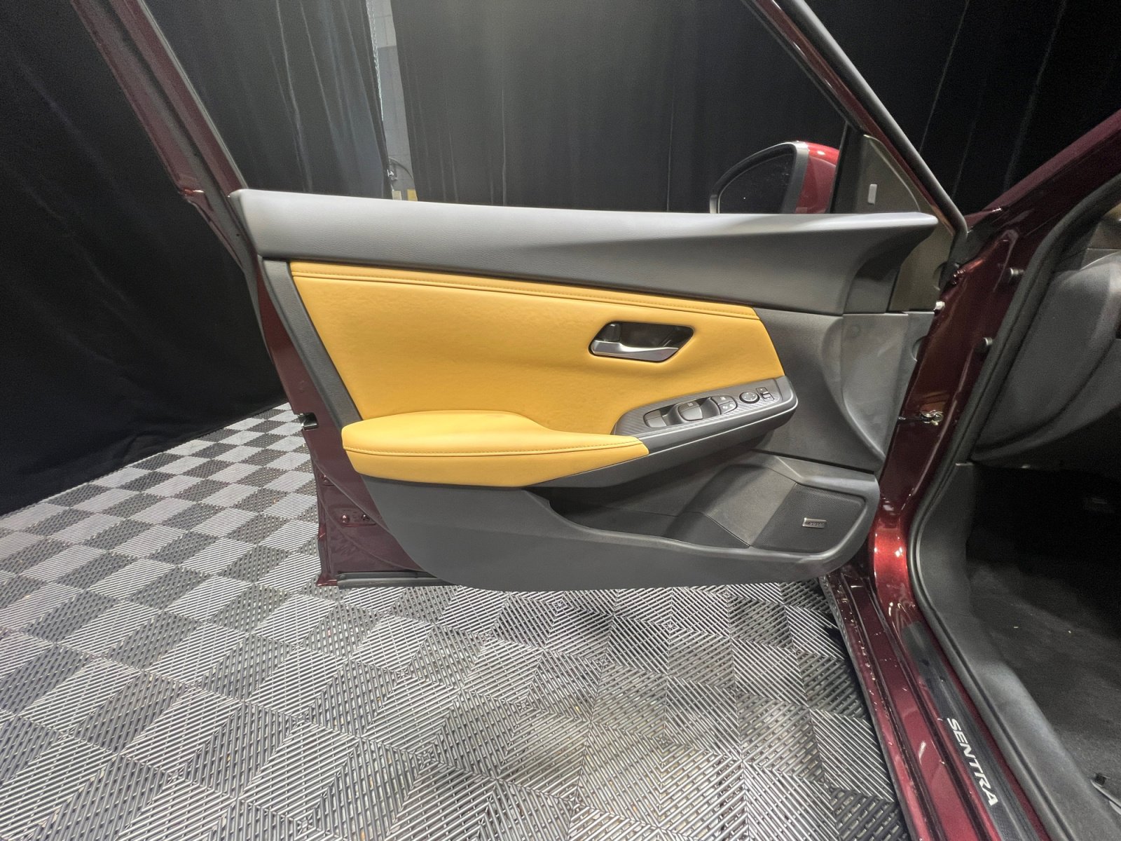 New 2025 Nissan Sentra SV w/ SV Premium Package image 13