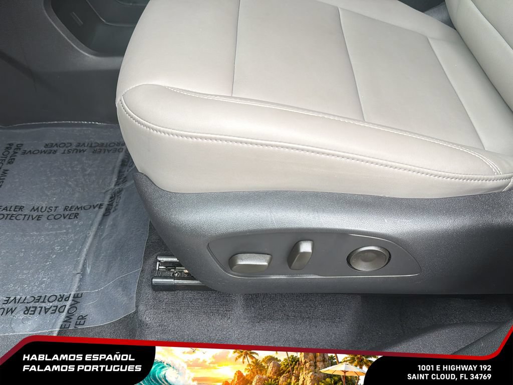 Certified 2026 GMC Acadia Elevation w/ Elevation Premium Package FWD image 12