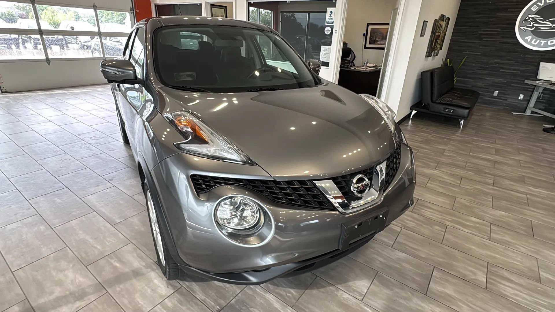Used 2016 Nissan Juke SL AWD/4WD image 2