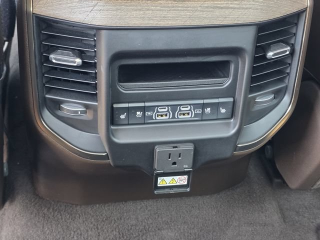 Used 2025 RAM 1500 Limited AWD/4WD image 22