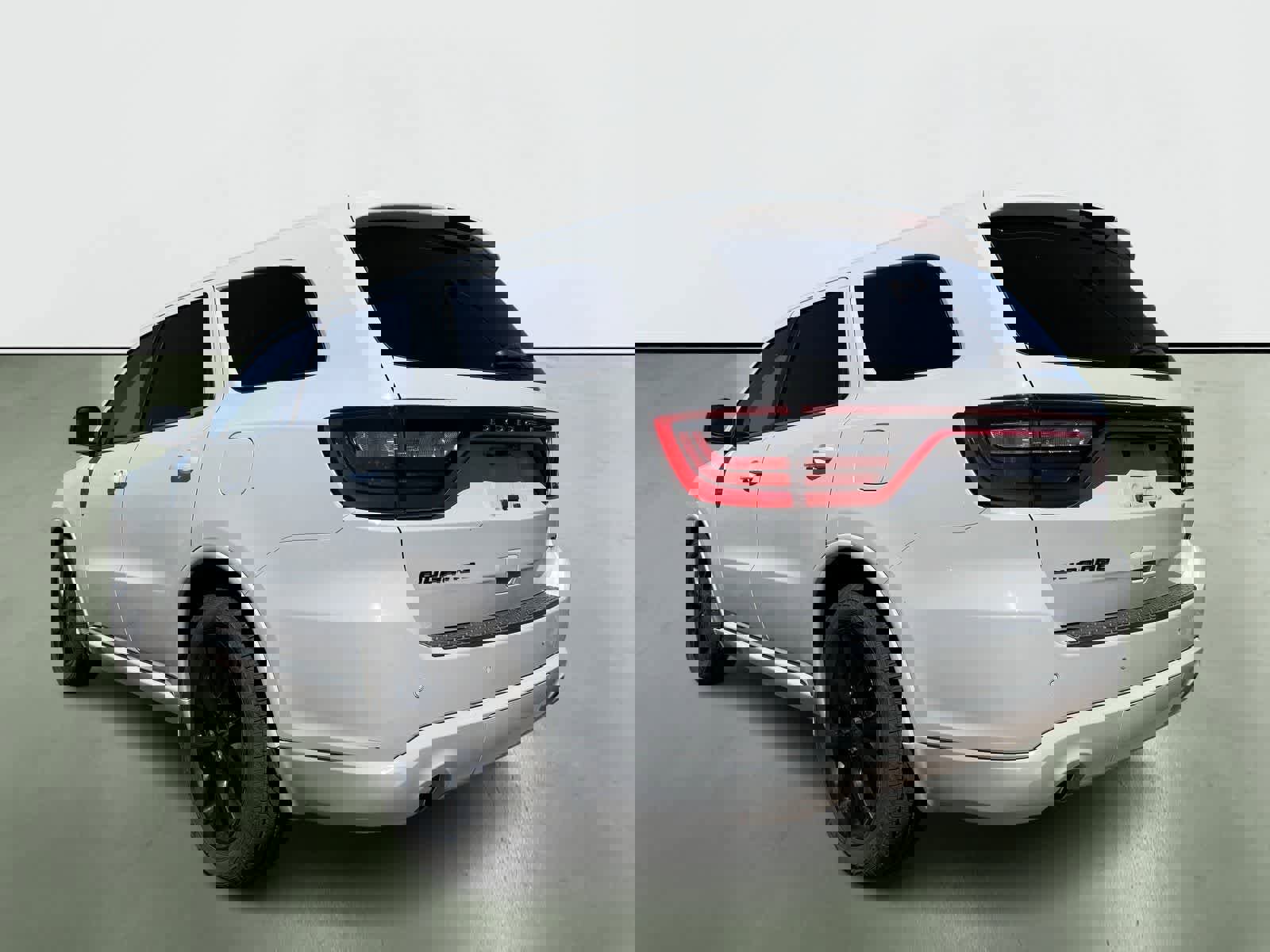 Used 2017 Dodge Durango R/T w/ Blacktop Package image 3