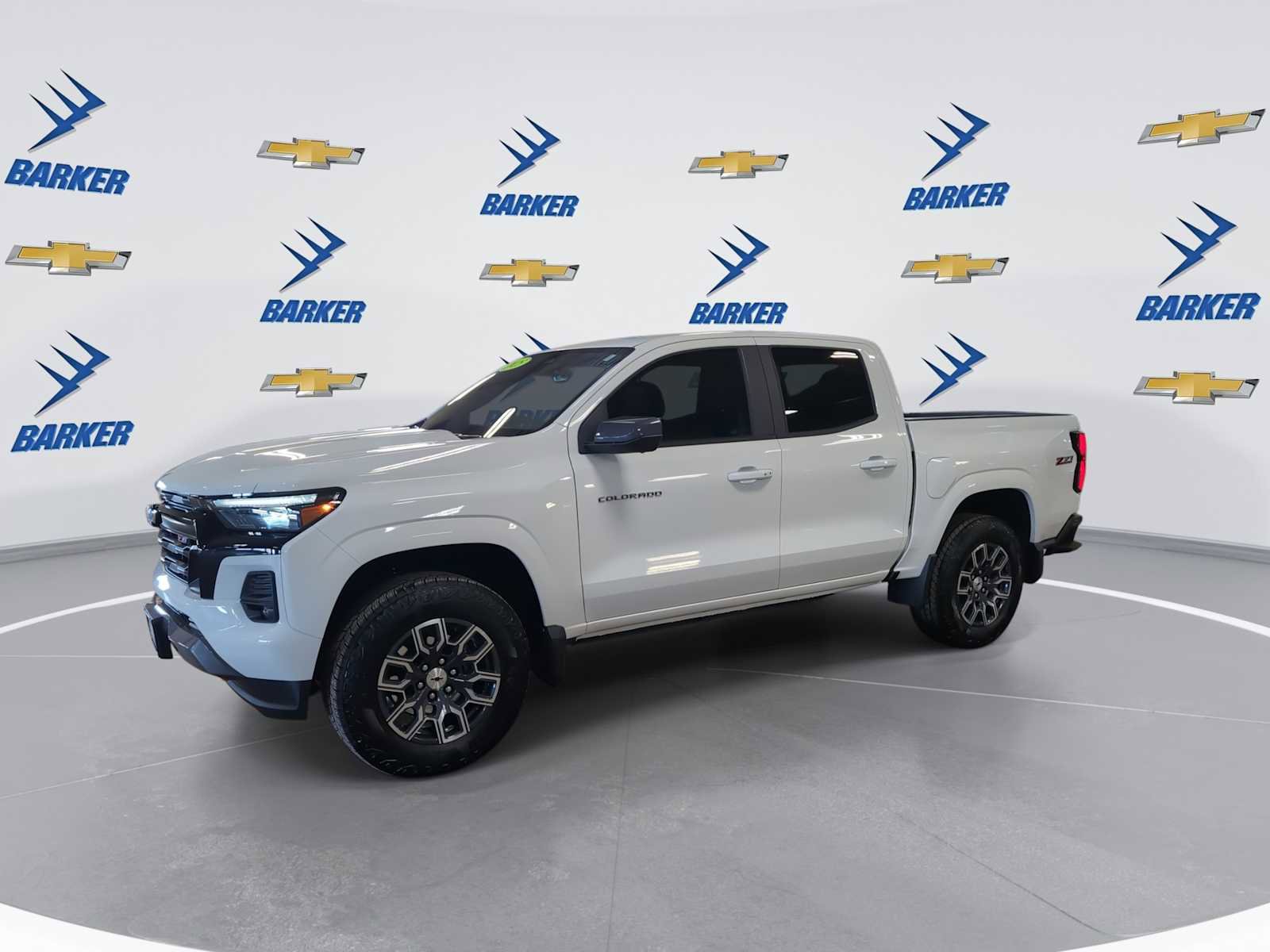 Used 2025 Chevrolet Colorado Z71 w/ Technology Package image 4
