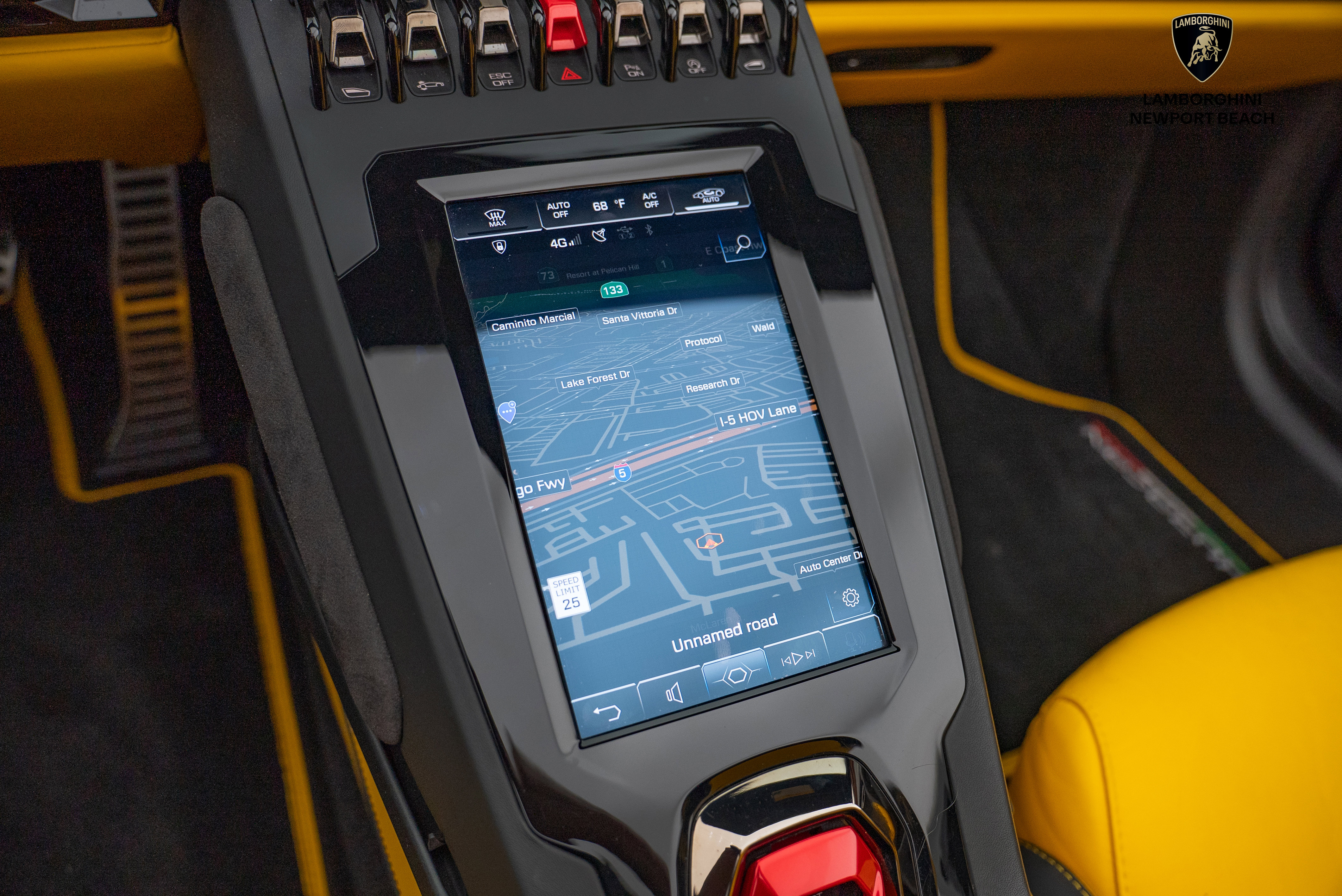Used 2023 Lamborghini Huracan EVO image 32