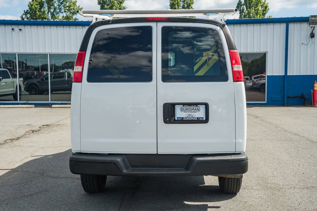 Used 2018 Chevrolet Express 2500 RWD image 5