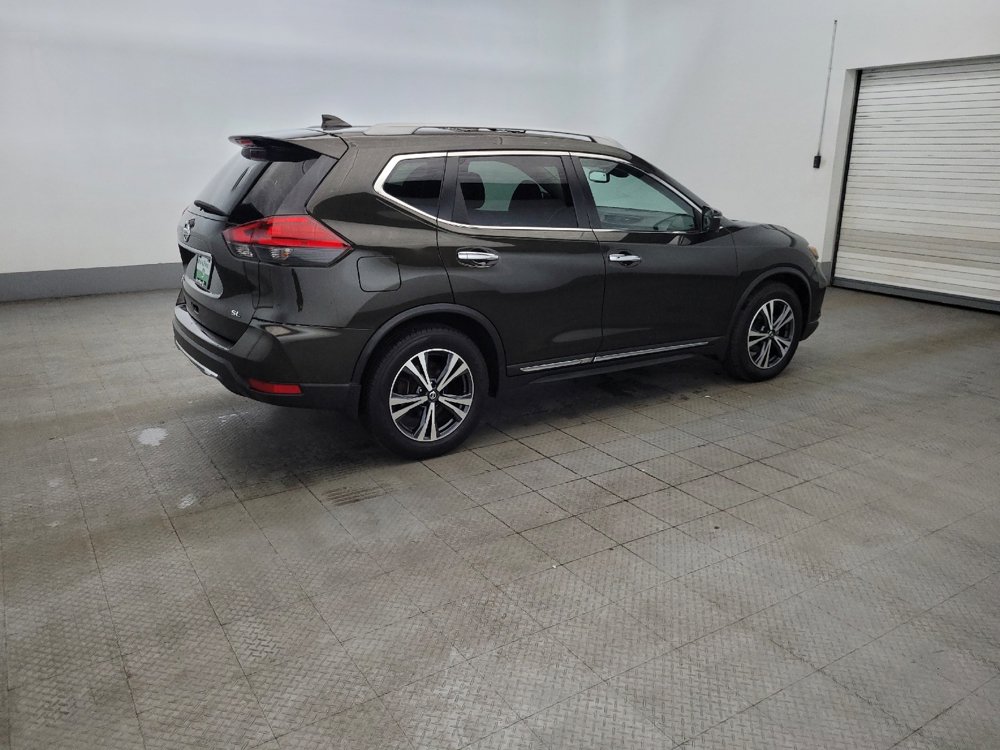 Used 2017 Nissan Rogue SL w/ SL Premium Package FWD image 10