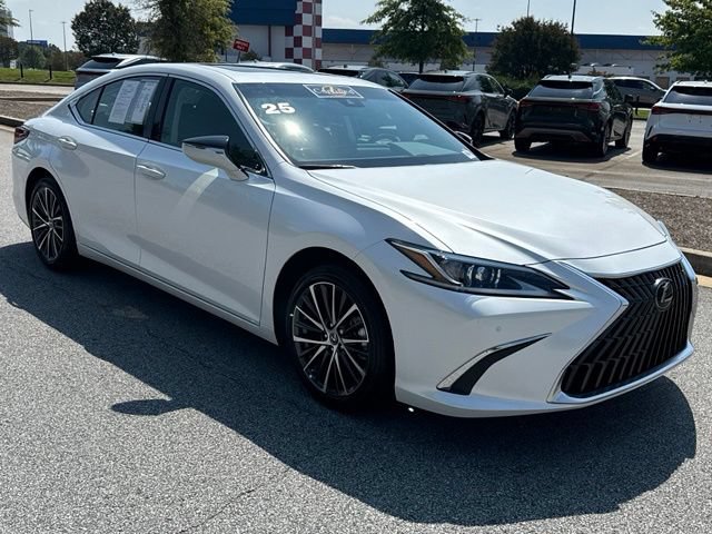 Used 2025 Lexus ES 350 w/ Premium Package FWD image 11