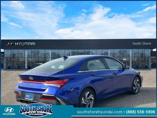 Certified 2025 Hyundai Elantra Limited FWD image 6