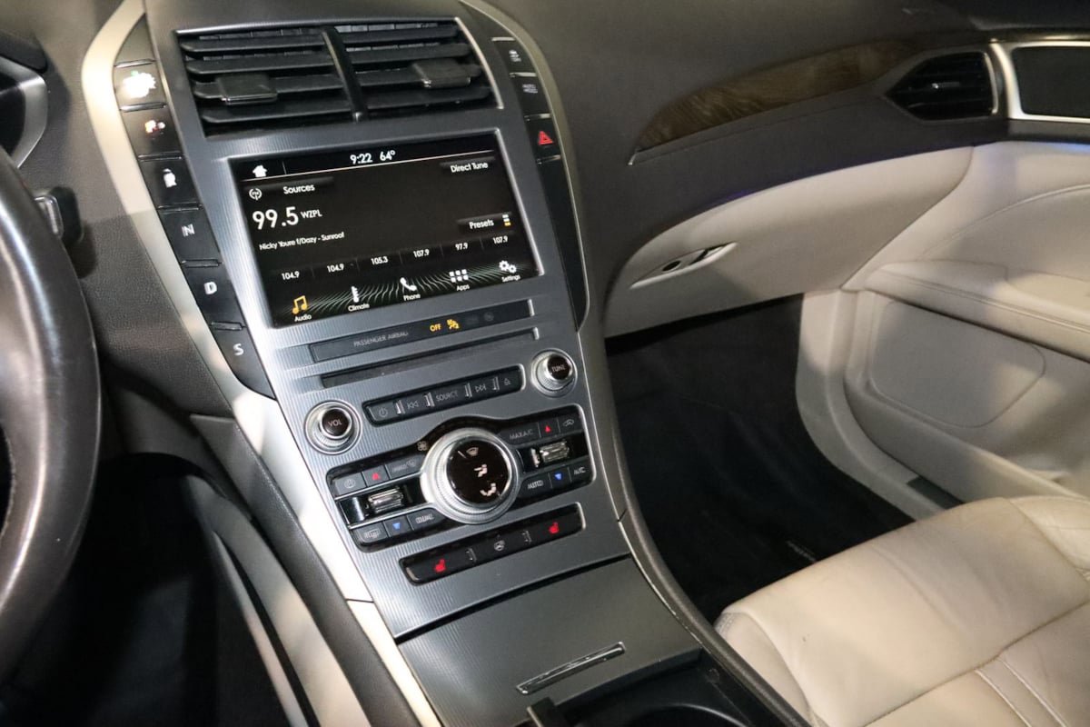 Used 2017 Lincoln MKZ Select w/ Climate Package image 43