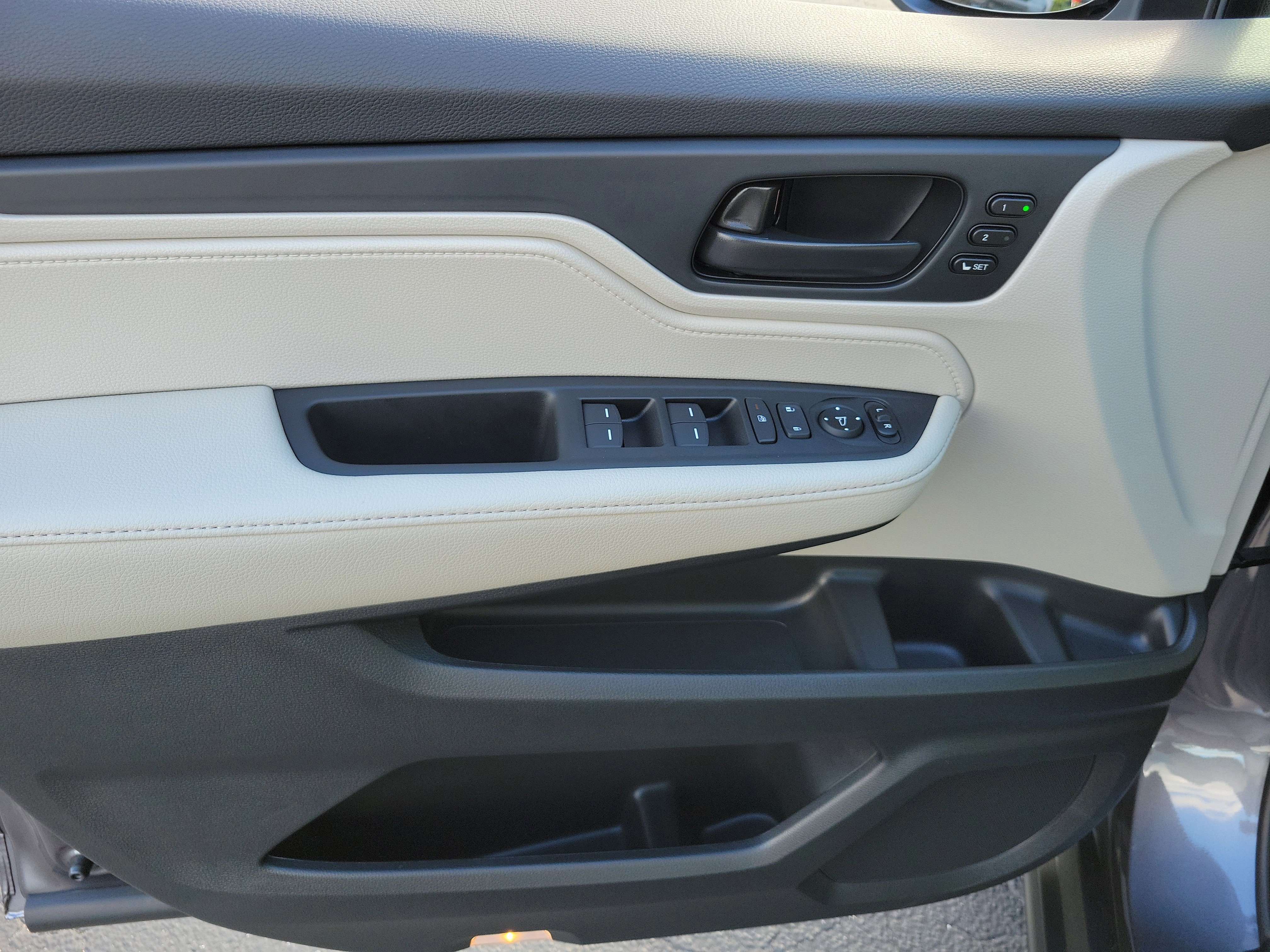 New 2026 Honda Odyssey EX-L image 21