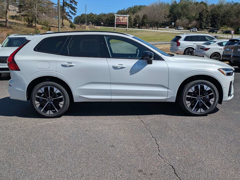 New 2026 Volvo XC60 B5 Plus w/ Protection Package Premier image 4
