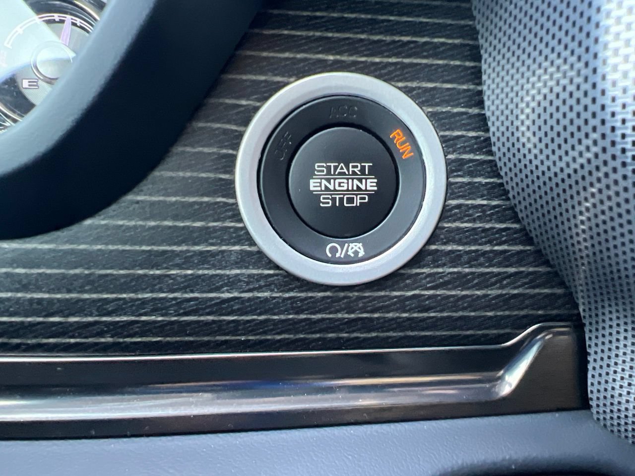 Used 2019 RAM 1500 Limited AWD/4WD image 26