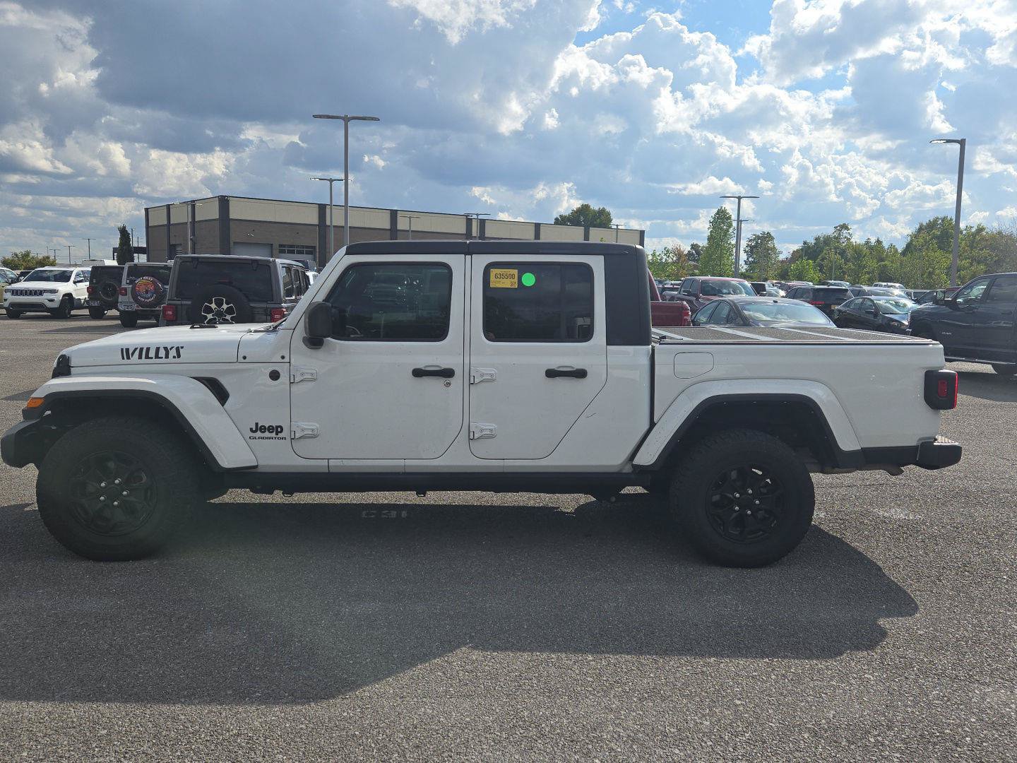 Used 2022 Jeep Gladiator Sport AWD/4WD image 4