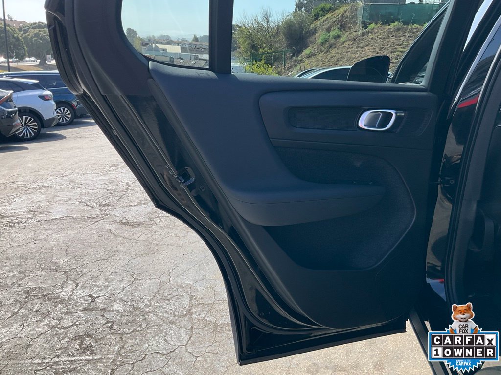 Used 2023 Volvo C40 P8 Recharge Ultimate AWD/4WD image 36