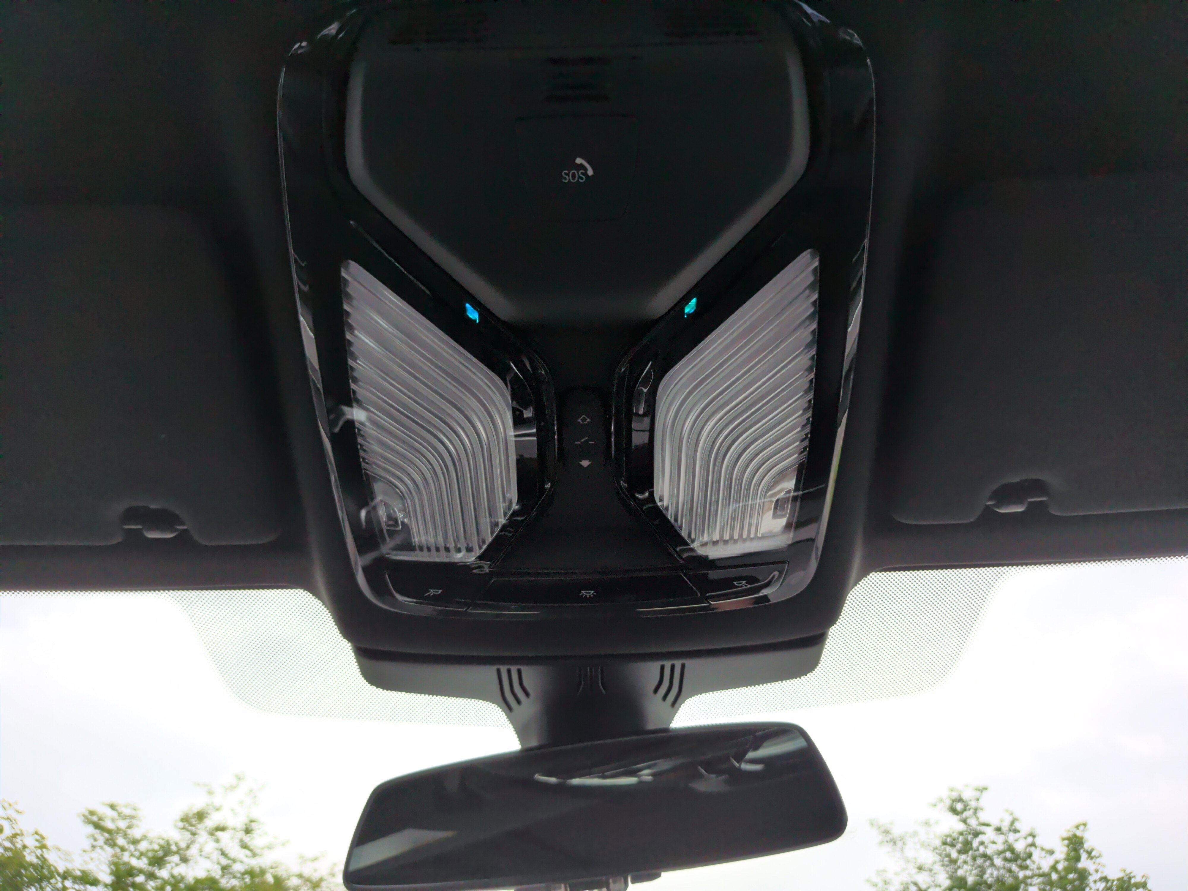 Certified 2023 BMW 530e w/ Premium Package RWD image 30