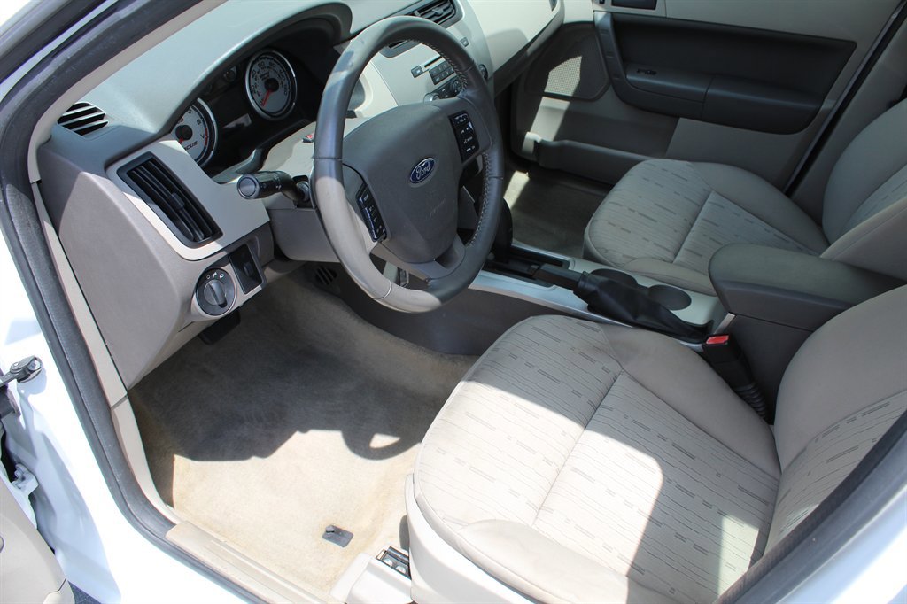 Used 2008 Ford Focus SE image 6