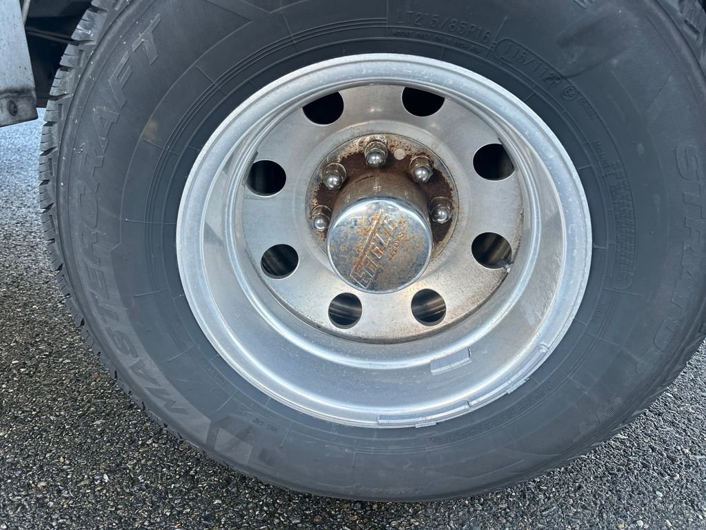 Used 2005 Chevrolet Silverado 3500 LT w/ Heavy-Duty Power Package image 12