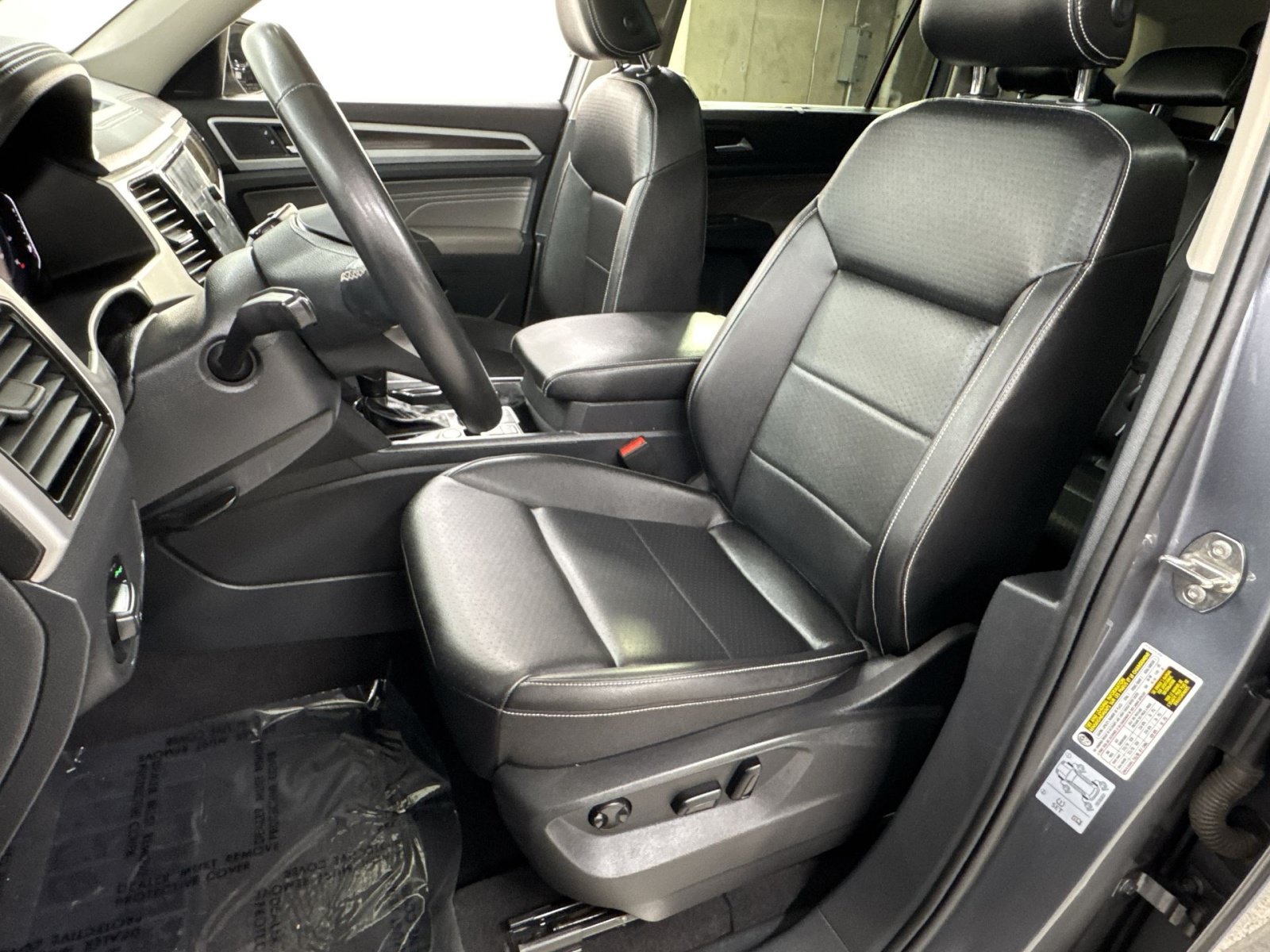 Used 2022 Volkswagen Atlas SE w/ Panoramic Sunroof Package AWD/4WD image 14