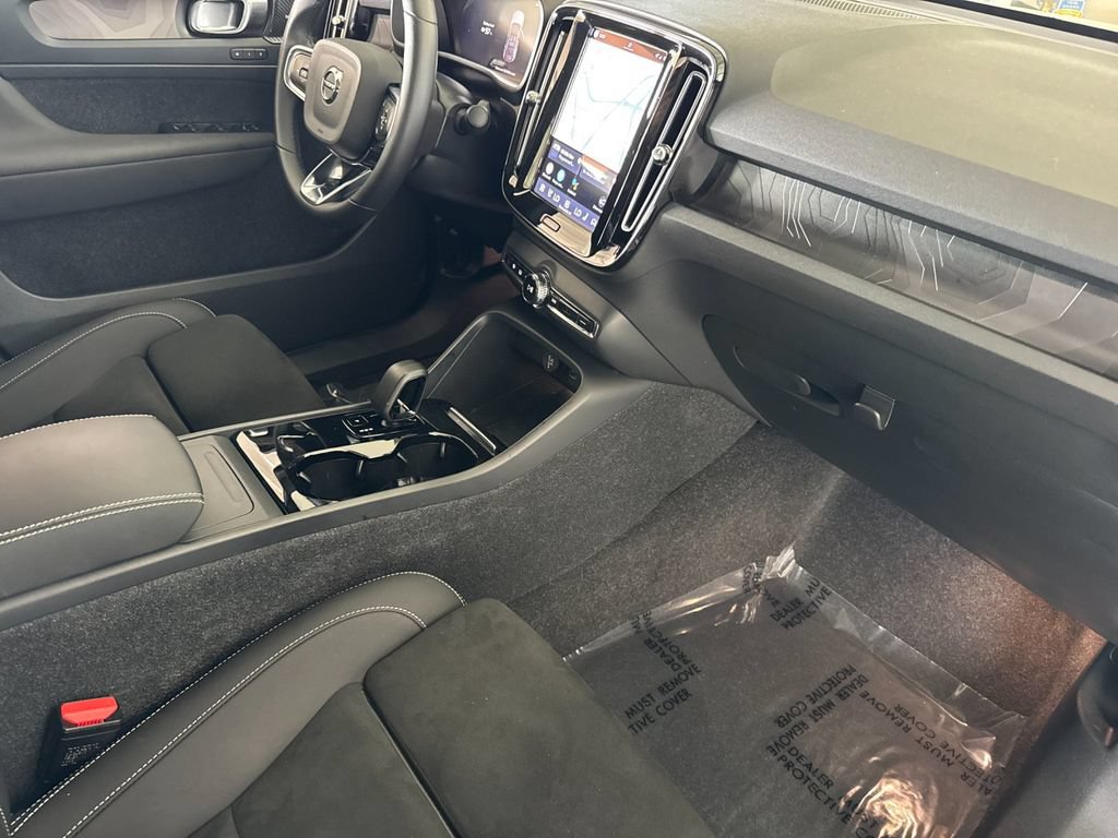 Certified 2023 Volvo C40 P8 Recharge Ultimate AWD/4WD image 15