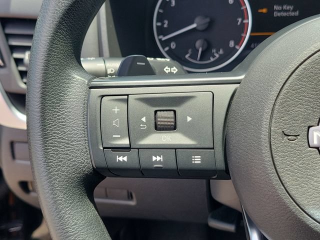 Used 2024 Nissan Rogue S FWD image 22