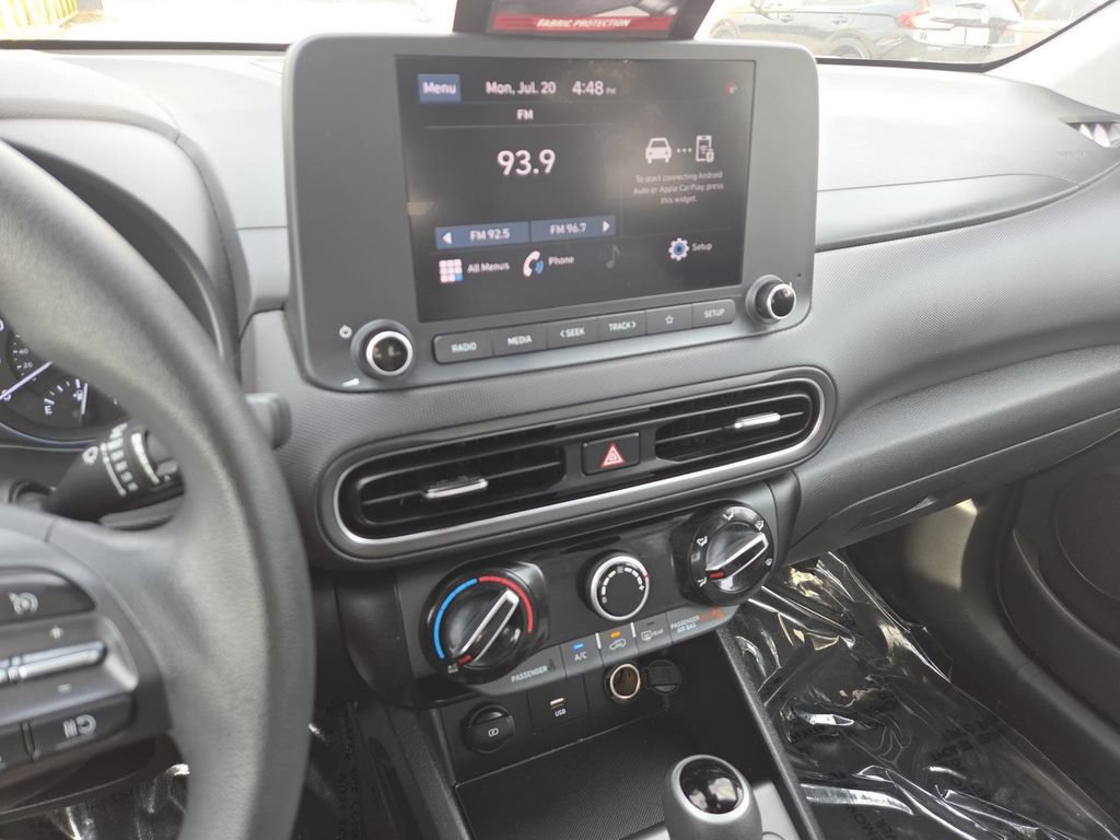 Used 2023 Hyundai Kona SEL FWD image 24