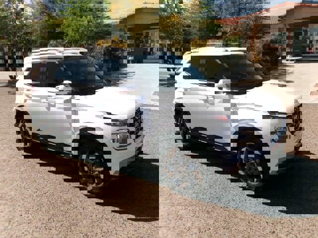 Used 2024 Hyundai Venue SEL image 6