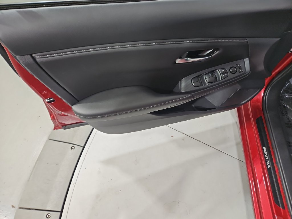 Used 2025 Nissan Sentra SV w/ All-Weather Package FWD image 11