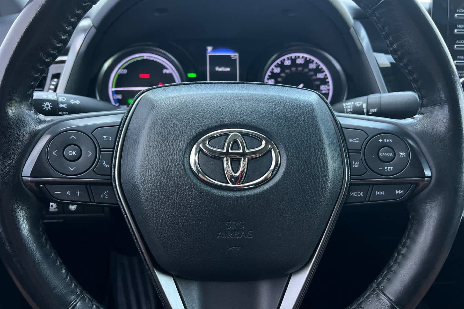 Used 2022 Toyota Camry SE w/ Cold Weather Package FWD image 27