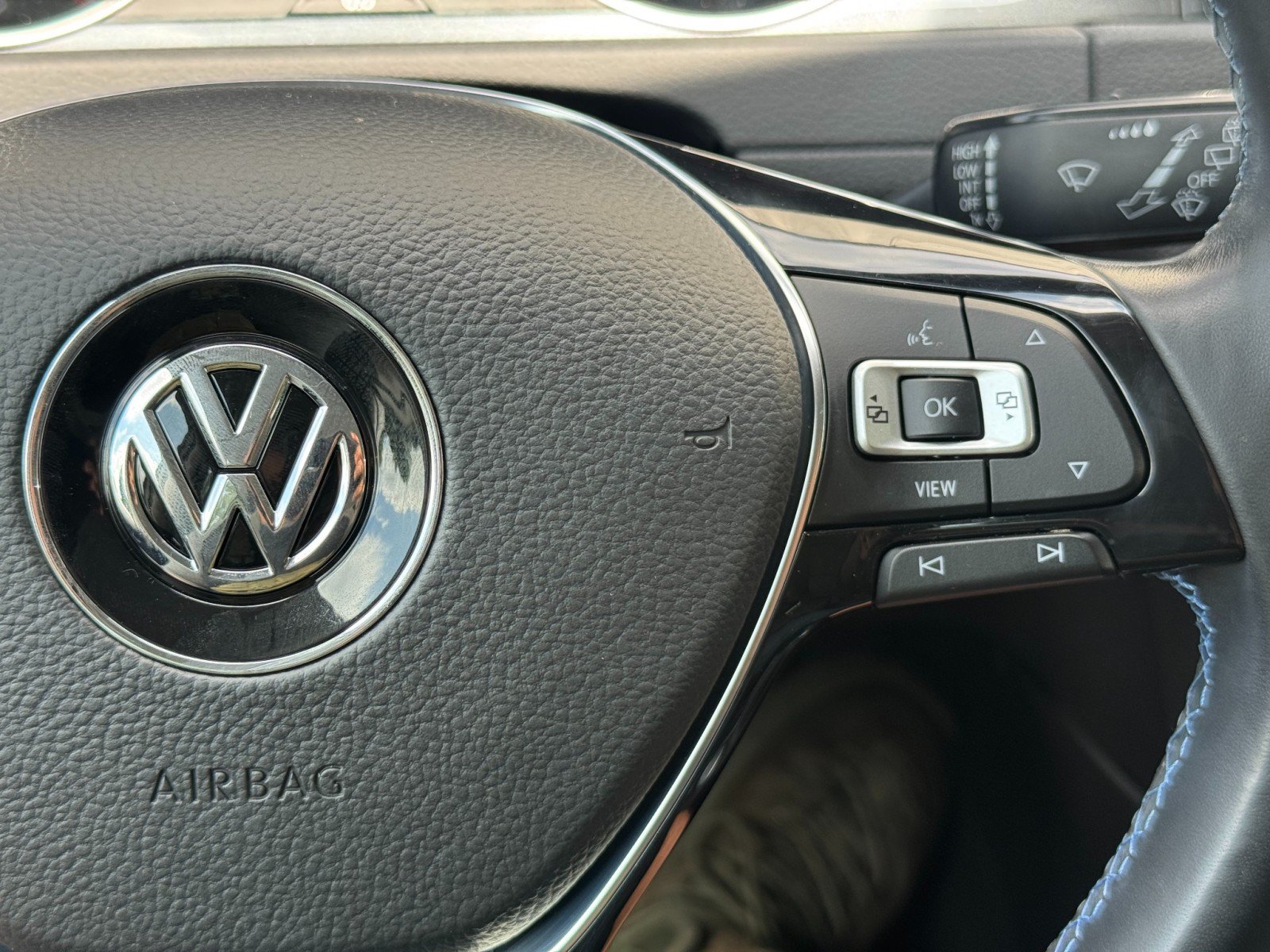 Used 2019 Volkswagen e-Golf SE w/ Driver Assistance Package FWD image 20
