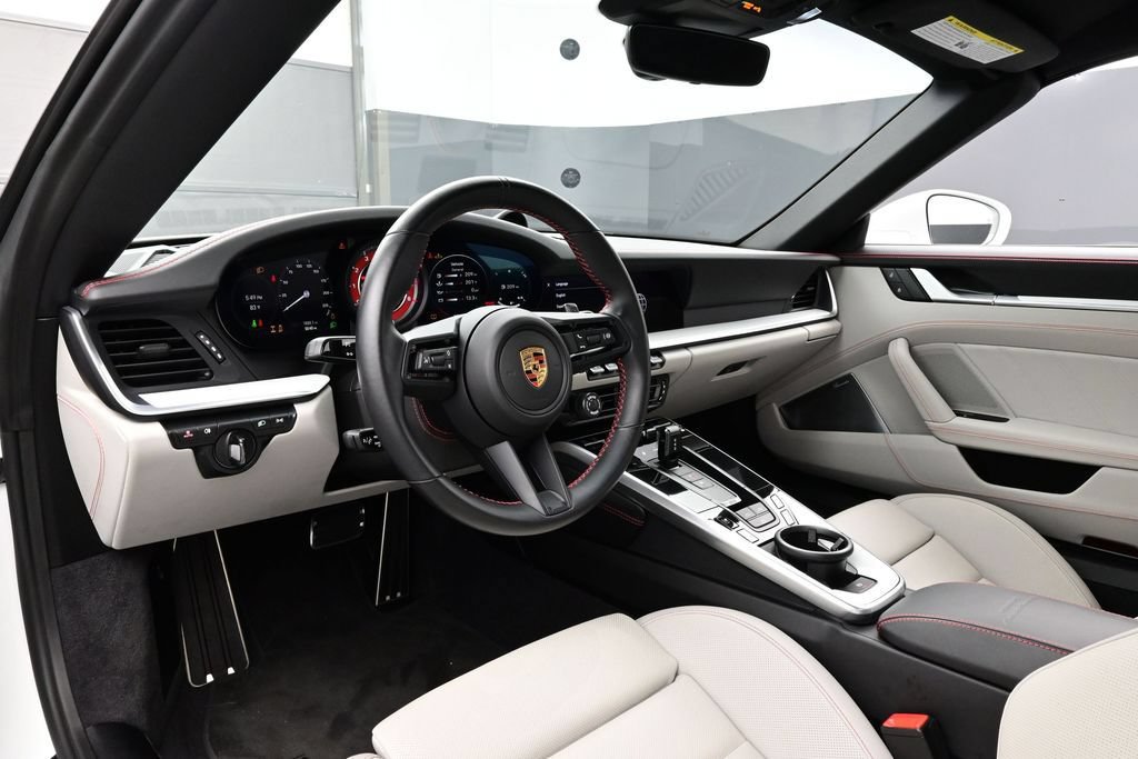 Certified 2024 Porsche 911 Turbo AWD/4WD image 4