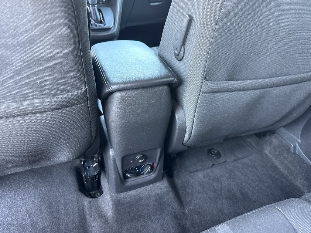 Used 2017 Ford Transit Connect XLT FWD image 19